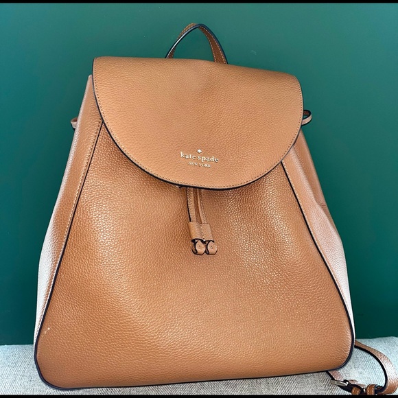 Kate Spade Leila Large Flap Backpack Tote Bag Gingerbread Pebble Leather - Picture 1 of 6